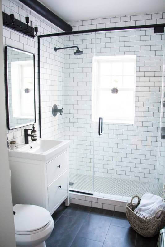 Modern White Subway Master Bathroom Ideas - Harptimes.com