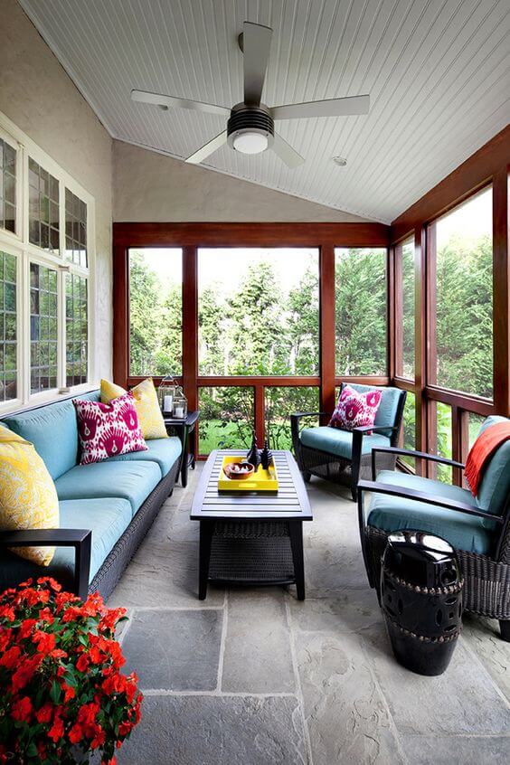 small_screened_in_porch_ideas