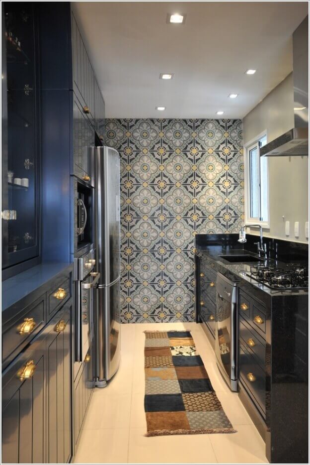 Accent Wall Ideas for Kitchen with Classic Wallpaper for a Modern Kitchen - Harptimes.com