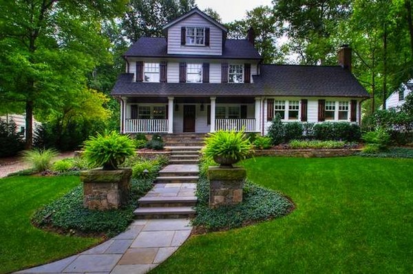 Symmetrical Front Yard Landscaping Ideas - Harptimes.com