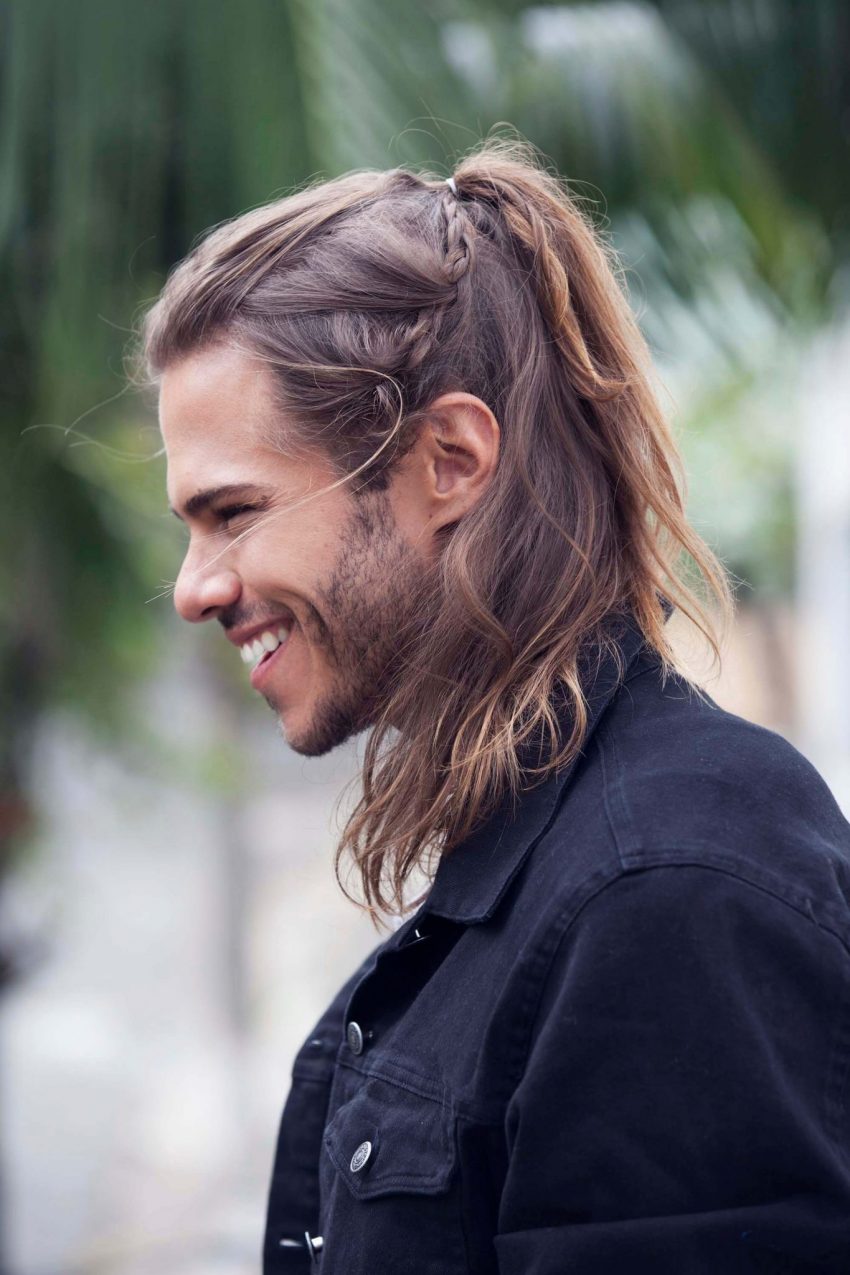 Long Hairstyles for Men - Ponytail Hairstyle For Men - Harptimes.com
