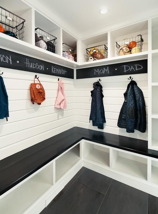 27. Fun Farmhouse Mudroom Ideas - Harptimes.com