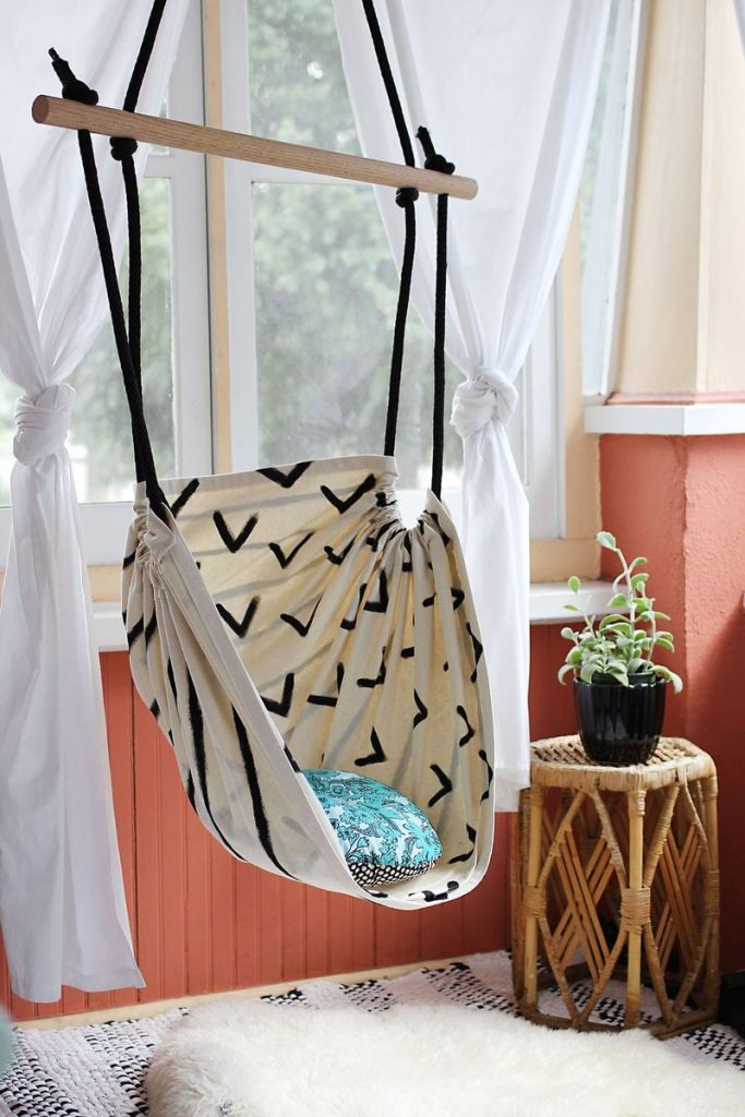 indoor_hanging_basket_chair