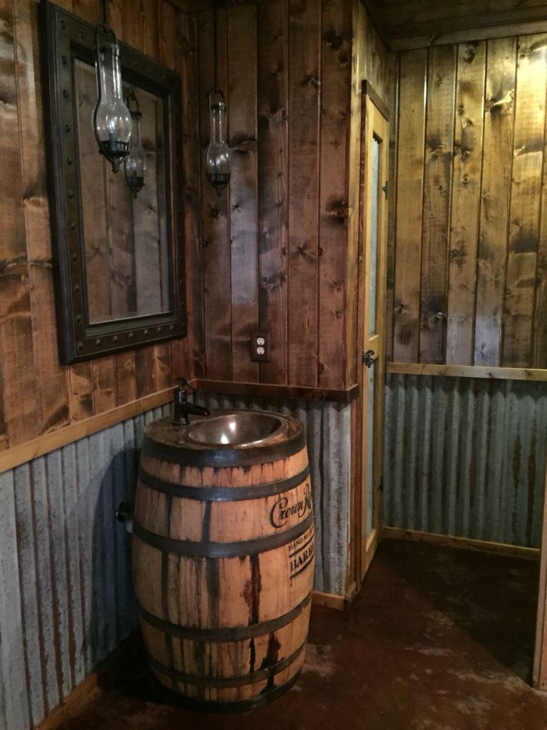 inexpensive_basement_bathroom_ideas