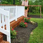 16 Wonderful Deck Skirting Ideas to Try at Home