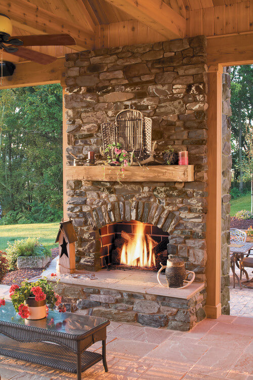 outdoor_fireplace_decorating_ideas