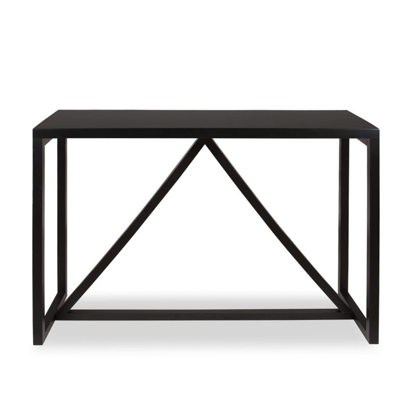 Minimalist Sofa Table Decor Ideas