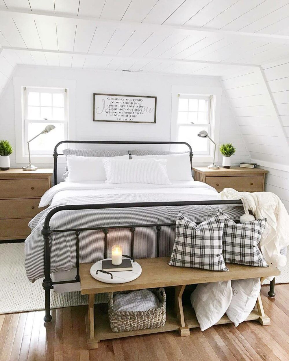 farmhouse ideas for a bedroom