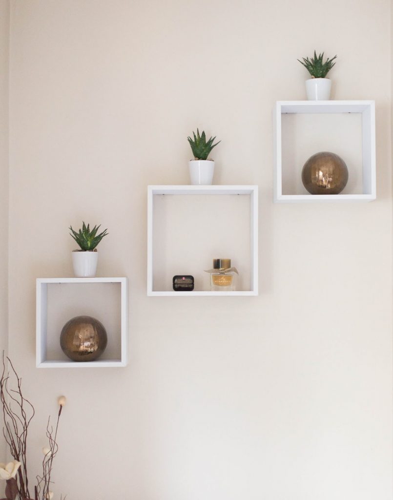 floating shelves arrangement ideas