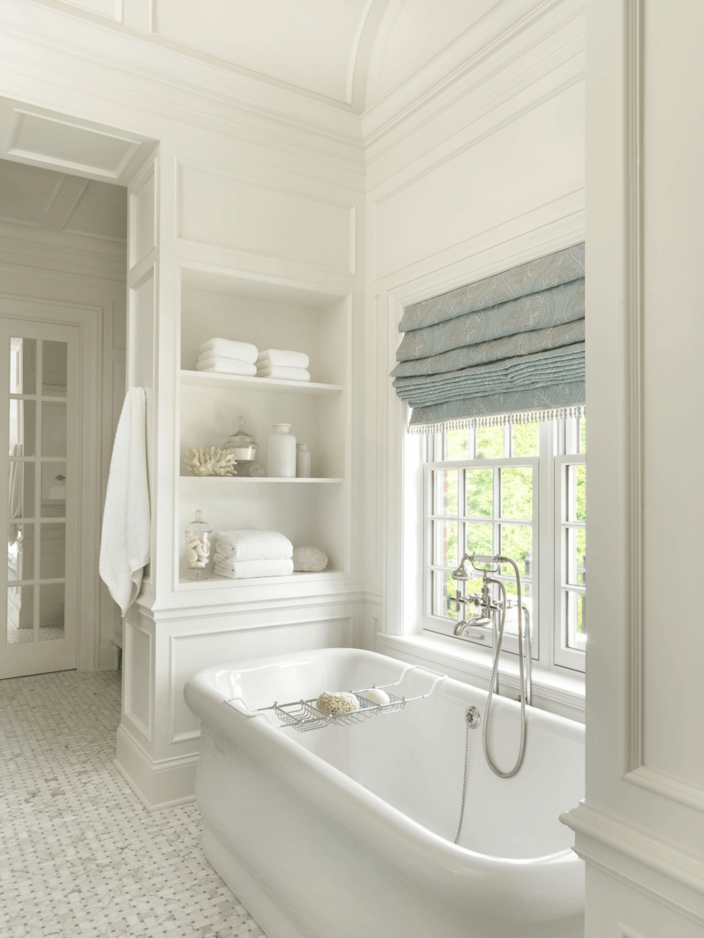 bathroom window treatment ideas