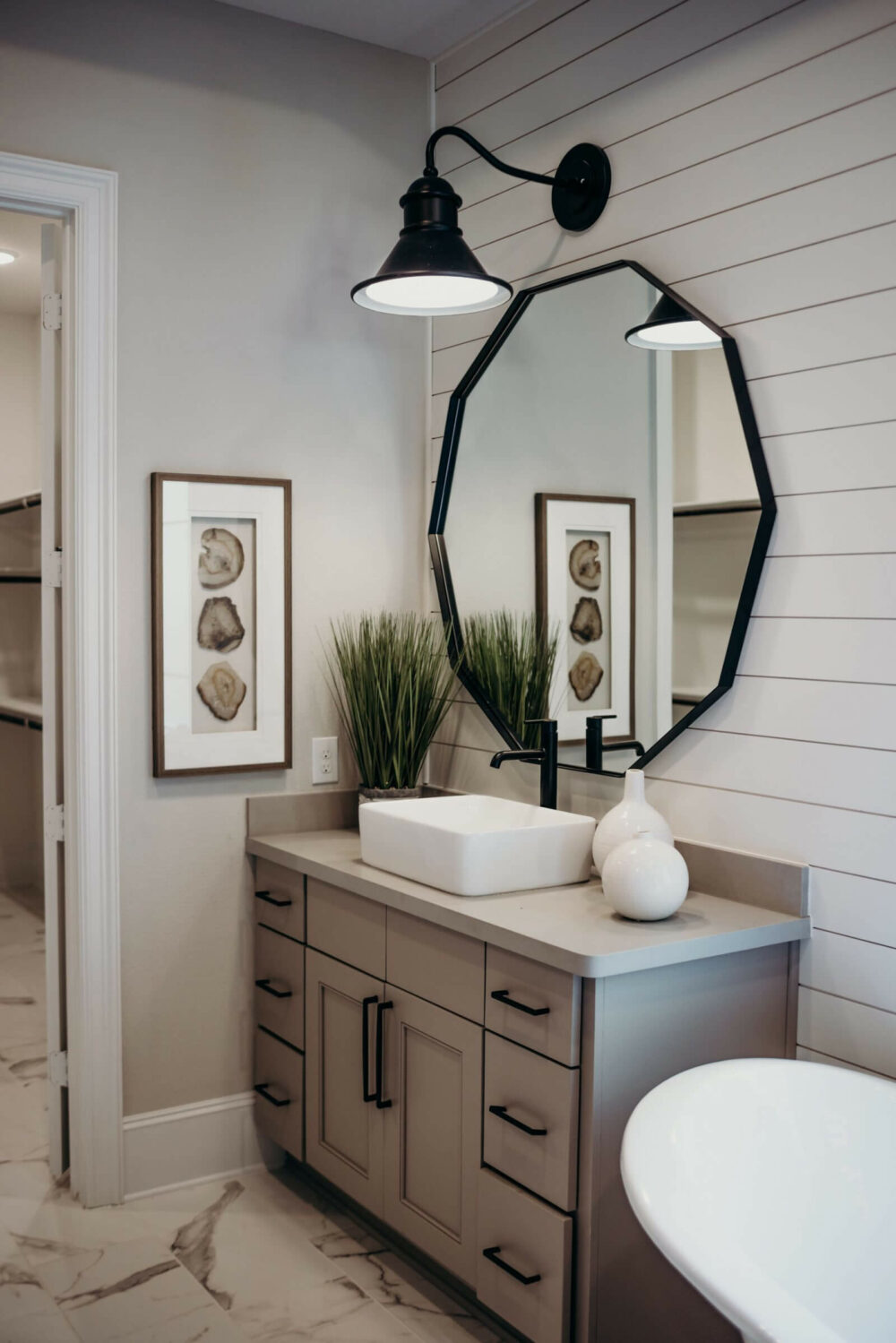 corner bathroom vanity ideas