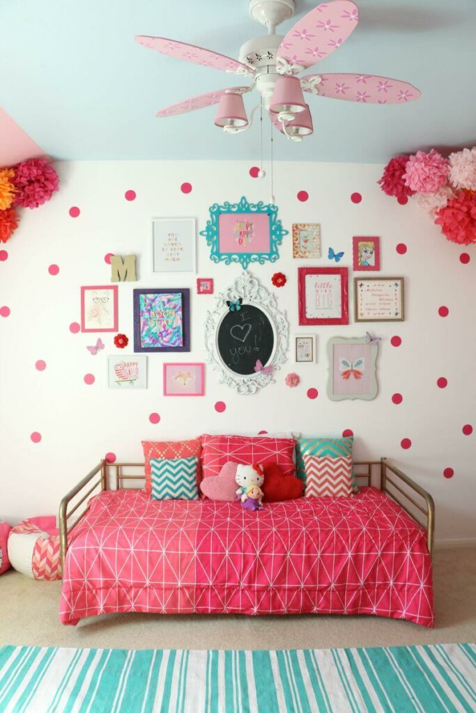 √ 45 Girl Bedroom Ideas Teenage for Small Space Realize Their Dreams