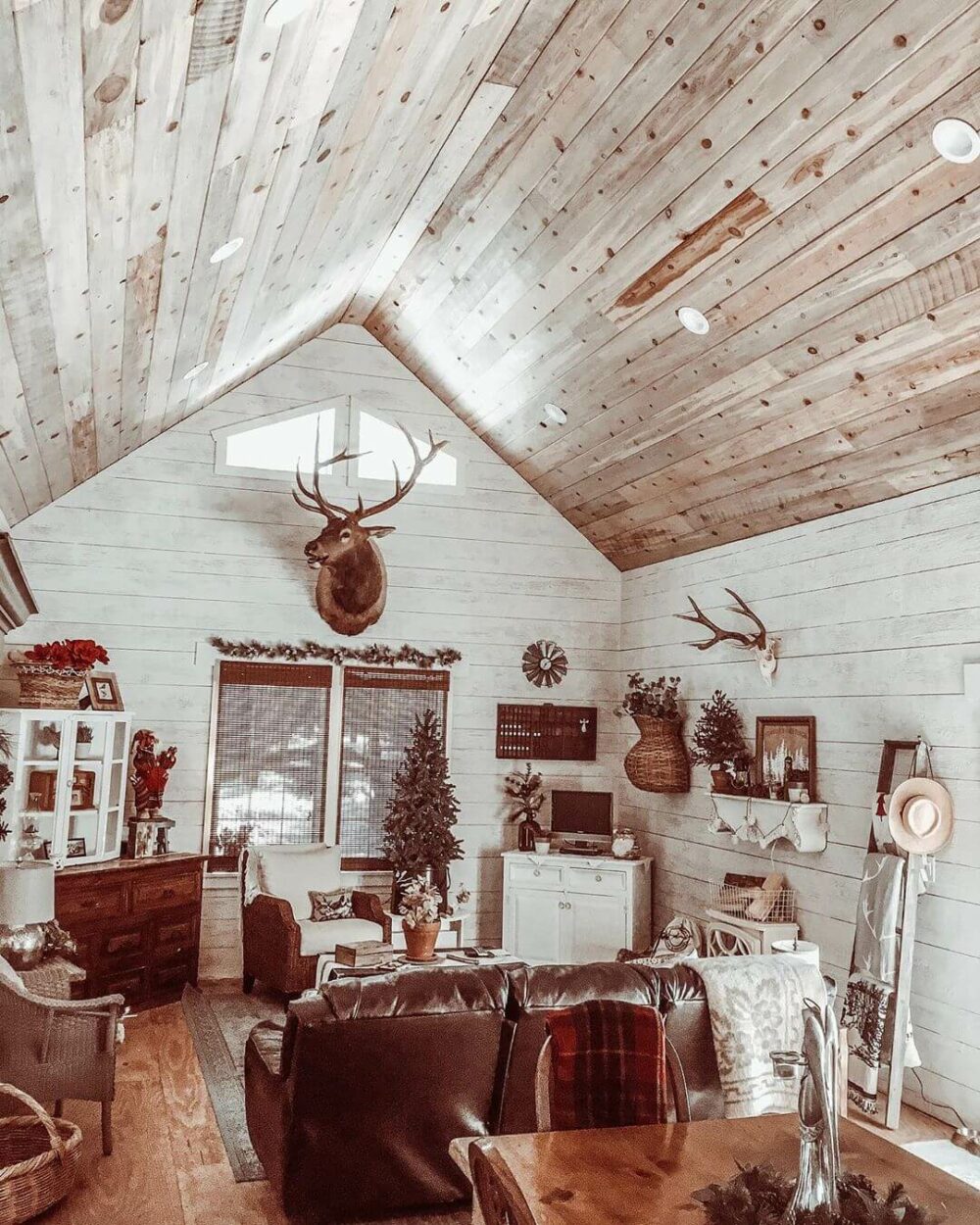 rustic living room wall decor ideas