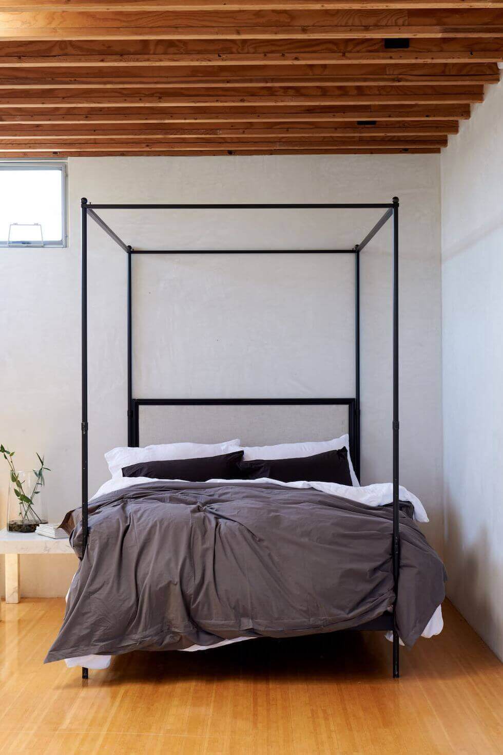 Less Is More Simple Bedroom Ideas Pinterest Less Is More