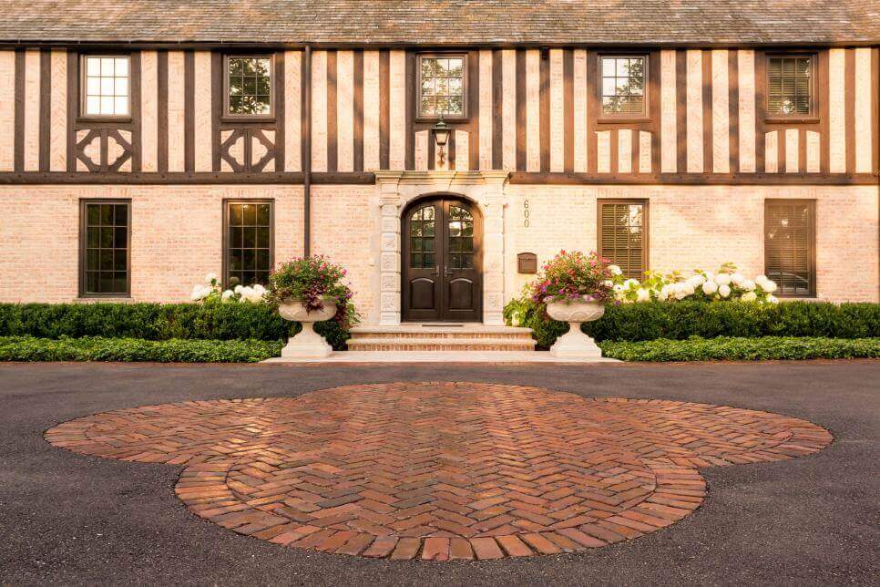 Paver Patio Ideas Quatrefoil Charm Photo By Jennifer Hoxsie, Greenhaven Landscapes - Harptimes.com