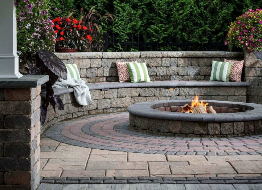 Pave Patio Ideas with Seat Walls - Harptimes.com