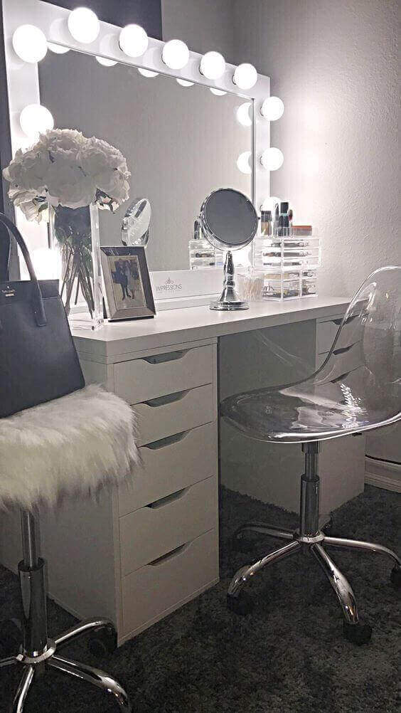 26. Beautiful White Vanity Mirror DIY Beauty White Vanity Mirror with Lights - Harptimes.com