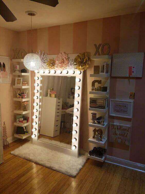 17. Cute Vanity Mirror with Crystal Pendant Light DIY Vanity Mirror Crystal Pendant Lights - Harptimes.com