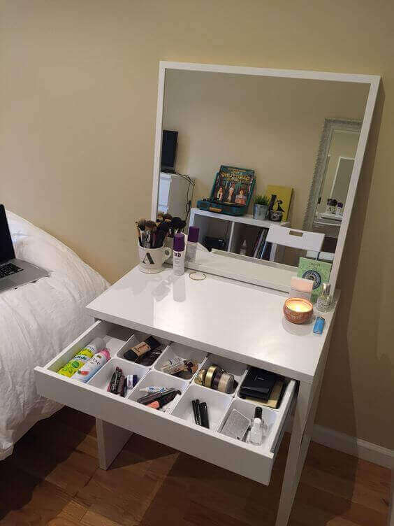 25. White Makeup Vanity DIY White Makeup Vanity Mirror with Lights - Harptimes.com