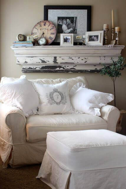 French Country Decor Cozy Place to Curl Up - Harptimes.com