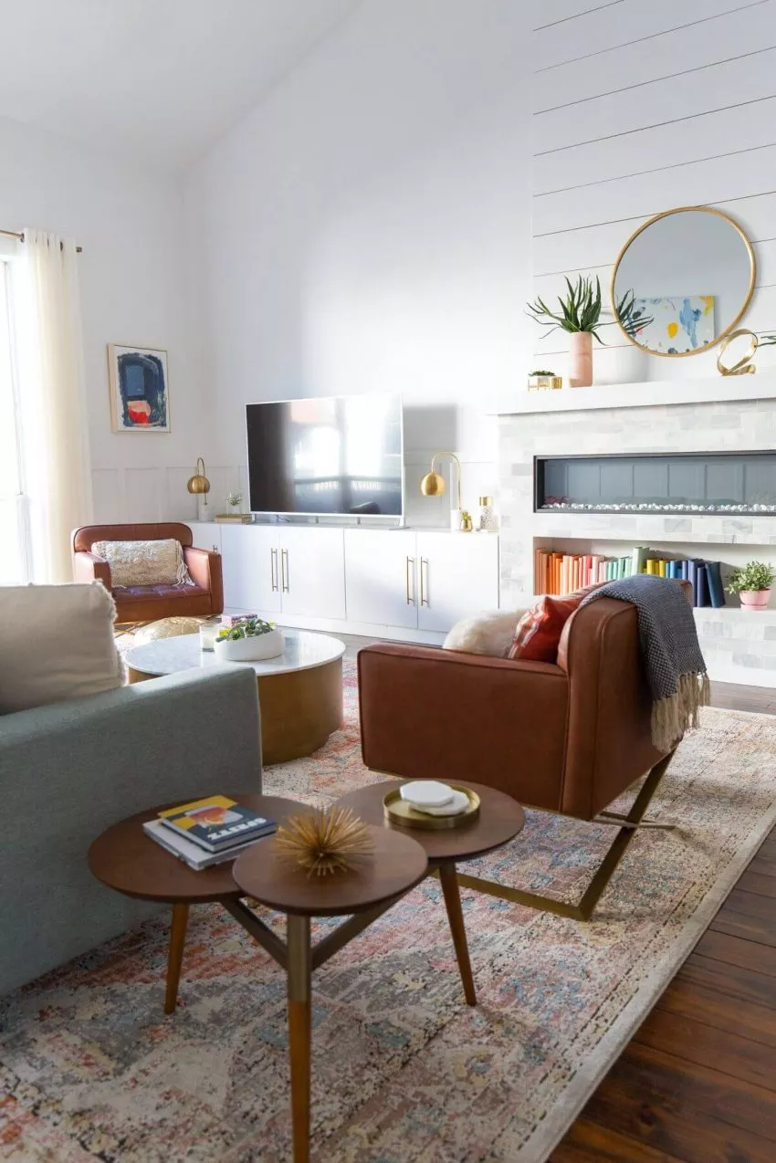 Modern Living Room with Gold Accents Ideas