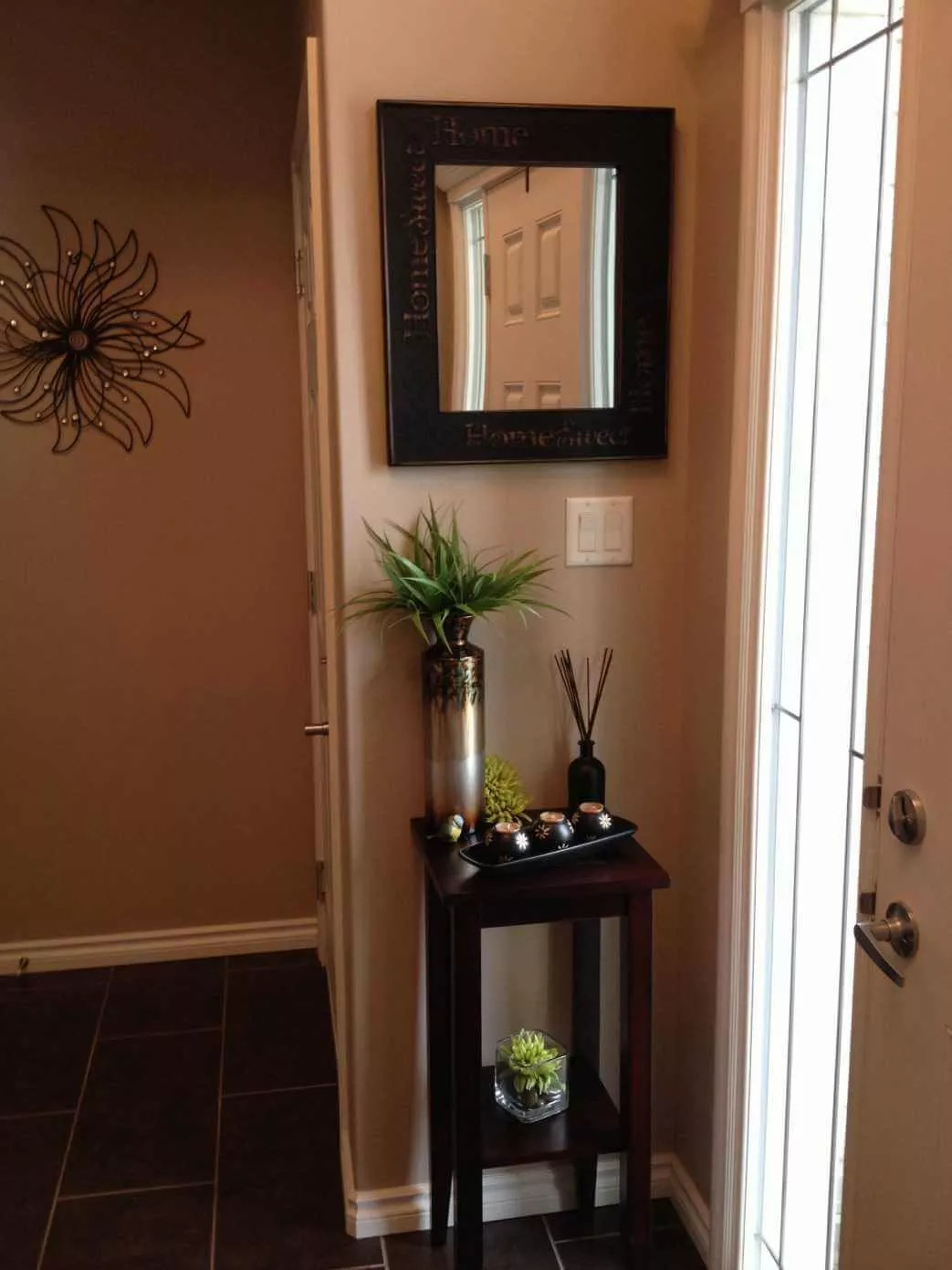 Small Entryway Decor Ideas